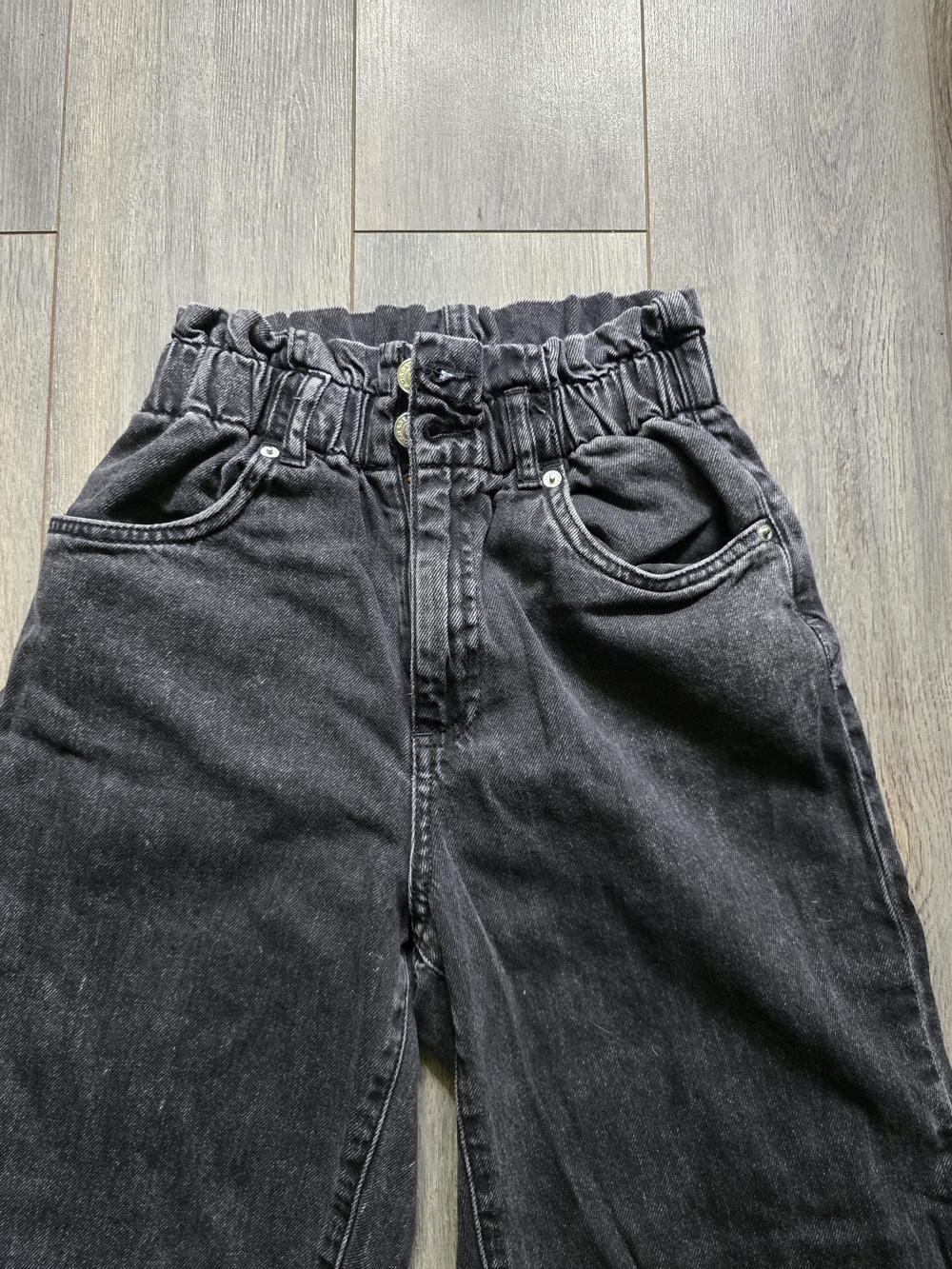High-Waist Paperbag Black Denim Jeans